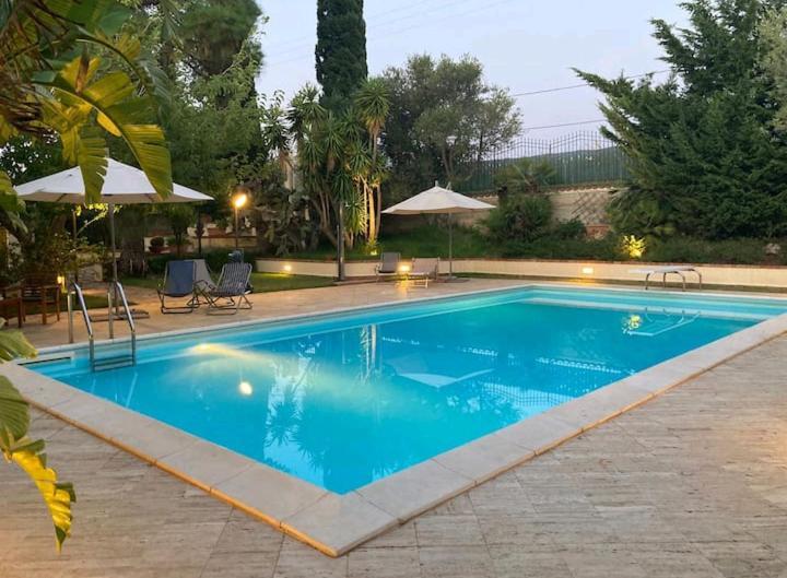 Flora Villa